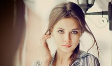 属鼠农历六月出生好吗