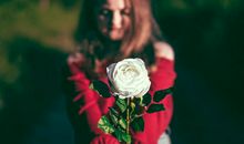 人缘很好，这些星座借钱很简单