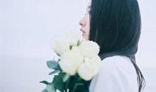 恋爱中，总是会忍不住主动去联系对方的生肖女