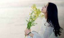 揭秘水瓶女发朋友圈状态的终极目的