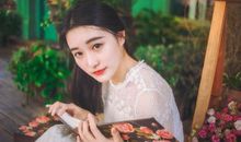 “明明可以靠脸吃饭，却偏偏要靠才华”的星座女