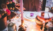 梦见过年赌钱暗示什么