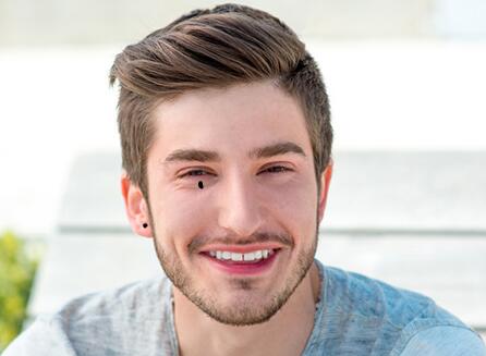 为什么现在有那么多痣的人放荡