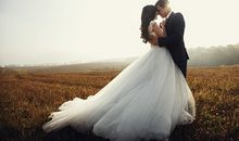 让男人无法抛弃的几种女人