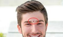 男性桃花运分析：容易带来烂桃花的痣相