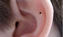 揭秘男人耳朵上长痣的好坏