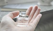 Julia Chen 2016年12月巨蟹座运势