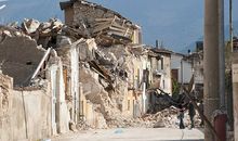 梦见地震很多人都在跑