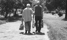 梦见外公背对着我