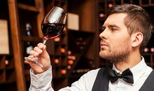 哪些面相的男性年轻有为事业有成