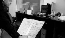 梦见自己在旅馆里看A片做爱