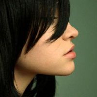 申诉的人与表面特征相同