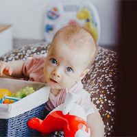 2022年10月13日命名的叛逆男婴弥补