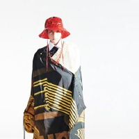 在家庭中有一种使命感，有一个人生，负责任和星座的计划。