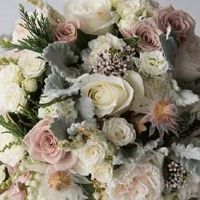 订婚女方父母给女婿准备礼物 订婚送长裤女婿会长命富贵