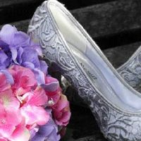 结婚头三天必须穿新衣吗 结婚前三天穿新衣开启新生活