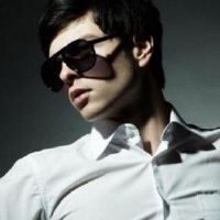 企业分析了男性坍塌的鼻子的命运折叠鼻子。