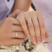 结婚男方必买清单大全 男方必买喜糖喜酒和聘礼