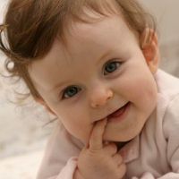 姓黄女孩取名大全