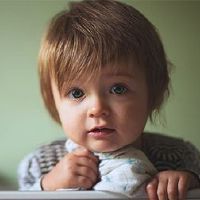 2022年初出生的老虎婴儿的名字具有祝福