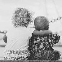 2022年七个海出生的孩子的名称，意思是优秀的