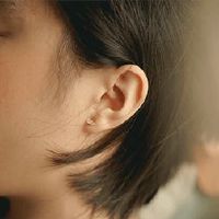 Tinnitus divination predicts good luck, what is the tinnitus?