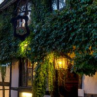 如何命名2月份出生的男孩