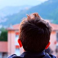 姓余的最好听的名字男孩子