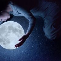 梦见被狗咬拿到手出血