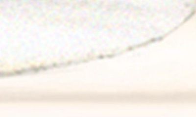 如何评价属鸡人57年的婚姻状况？