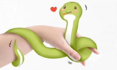 当属蛇的人误怪他人之后，他们会表现出怎样的态度和行为呢？