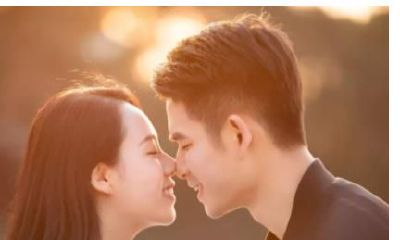 依据八字推断，哪些命格的人注定会拥有声名远扬、名利双收的人生轨迹？