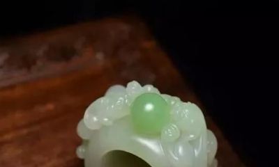 通过默念对方姓名选择一个玉指环的心理测试，评估你的另一半是否真正地爱你