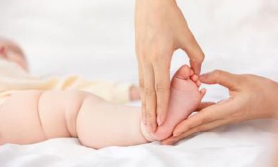 属虎申时出生的女孩，还需要综合考虑五行缺失和命格五行平衡的因素，如何选取适合的名字？