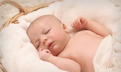 2023年闰年二月初四日是否是一个适宜出生男婴的日子？