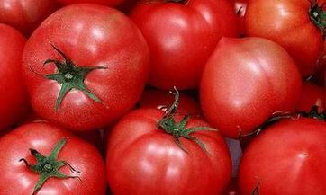 是否可以把水命和玉佩搭配使用以招财？选择什么样的玉石佩戴最有效？