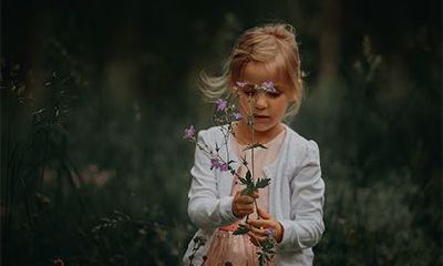 2023年闰二月二十三日出生的女孩的命运如何？