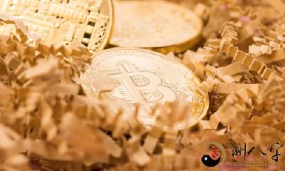 梦见金钱全部失踪，自己一无所有，一片茫然与不安的心情！