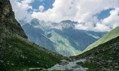 全面指南：探究2022年2月22日出生男孩的听命五行缺陷，并提供备选五行以作为名字选择的全方位汇编