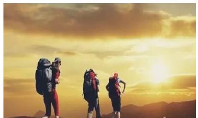 根据八字推测，哪些人在旅游中会得到好运？