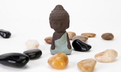 该不该在2023年的农历闰二月二十九日这个特殊日子进行祈福活动？