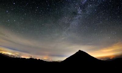 根据农历，2023年正月二十三日出生的宝宝会属于哪个星座？是否为水瓶座？