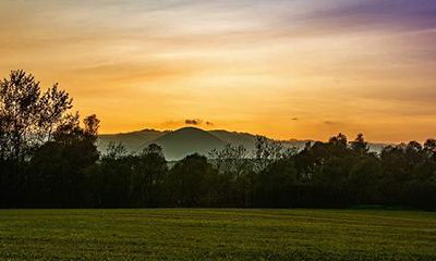 在2022年7月12日，哪些时辰是黄道吉日？哪些时辰是黄道凶日？