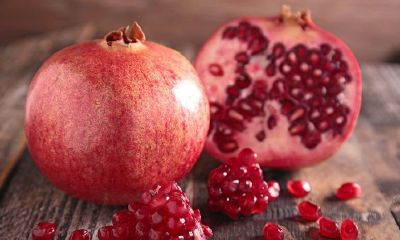 在梦中捡起地上的石榴：一个寓意深刻且充满象征意义的梦境体验