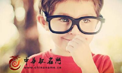 究竟什么是辰字？深度探索：“辰”字究竟代表什么及其含义，汇集各大起名网站，为您带来最全面的带有“辰”字的男孩名字大全！