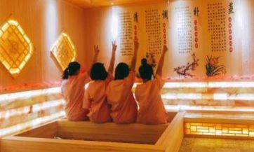 深深吸引着水瓶男的星座女：探秘让水瓶男着迷的女性类型