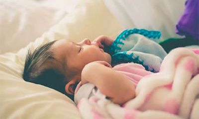 2023年农历四月二十七日这天出生男孩命运如何？