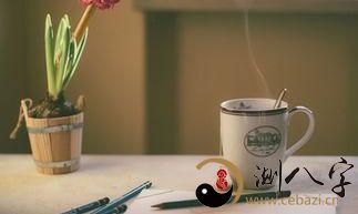 射手总是把笑演给别人看，哭留给黑夜的自己