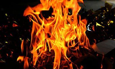 梦到很多人烧纸钱