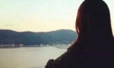 从小父母离异命运多波折的命